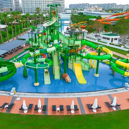 Crystal Centro - Ultimate Resort *